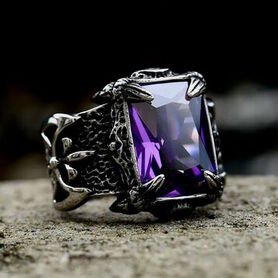 Bague gothique vampire violette