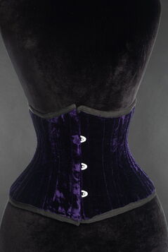 Serre-taille gothique en velours violet